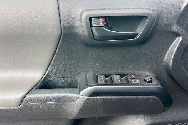 2022 Toyota Tacoma SR V6