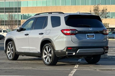 2023 Honda Pilot AWD Elite