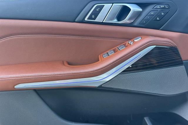 2025 BMW X7 M60i