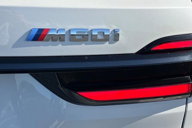 2025 BMW X7 M60i