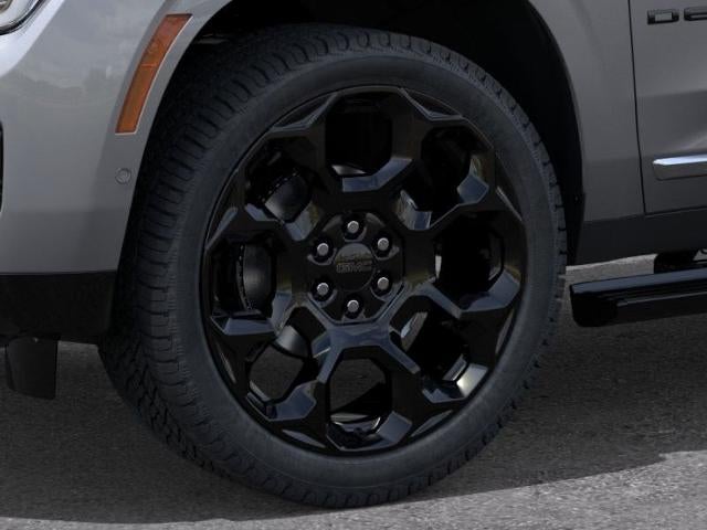 2026 GMC Yukon XL Denali - Photo 10
