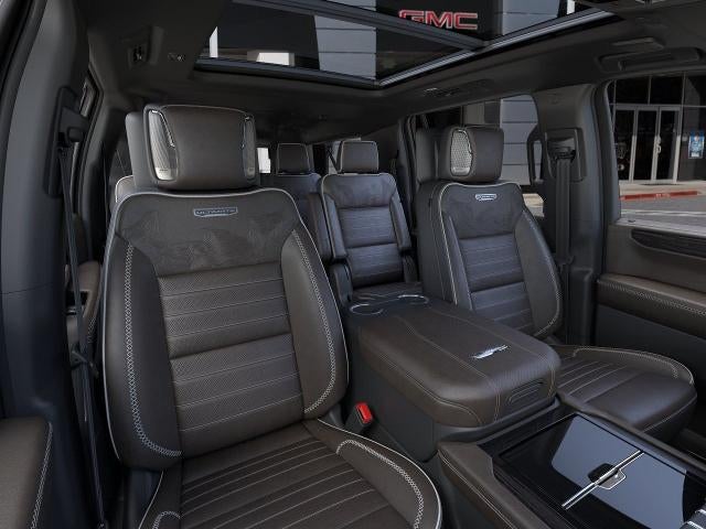 2026 GMC Yukon XL Denali Ultimate - Photo 17