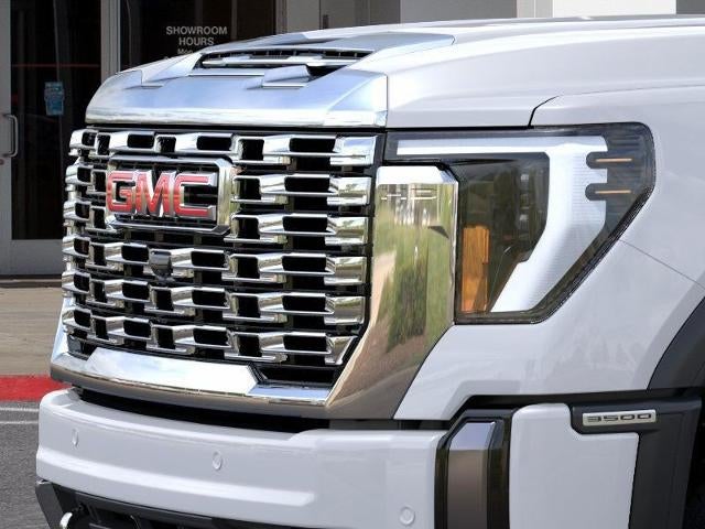 2026 GMC Sierra 3500 HD Denali DRW