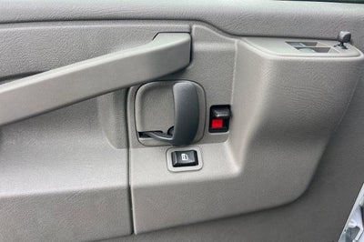 2025 GMC Savana Cargo 2500 Base