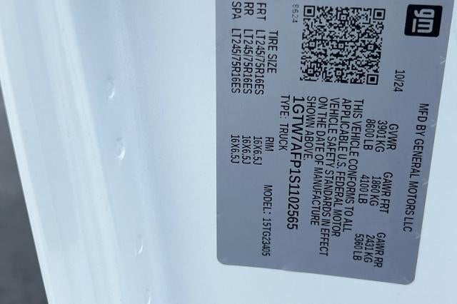 2025 GMC Savana Cargo 2500 Base