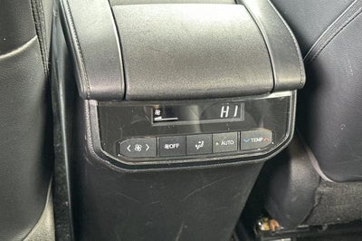 2022 Toyota Highlander Hybrid Limited