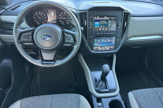 2025 Subaru Forester Base