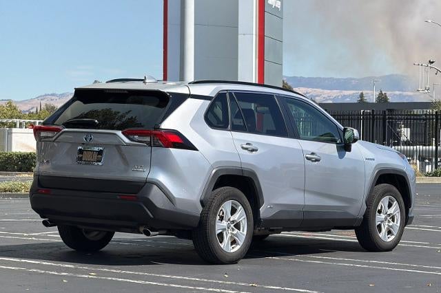 2020 Toyota RAV4 Hybrid XLE