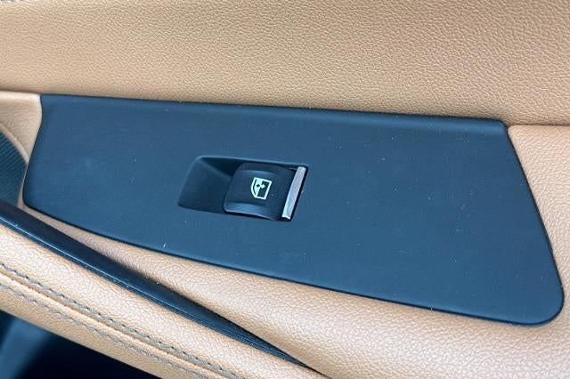 2023 BMW 530e 530e