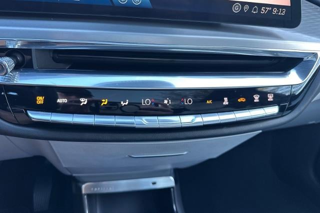 2024 Cadillac LYRIQ Luxury 1