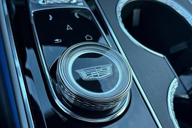 2024 Cadillac LYRIQ Luxury 1