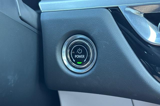 2024 Cadillac LYRIQ Luxury 1