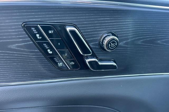 2024 Cadillac LYRIQ Sport 3