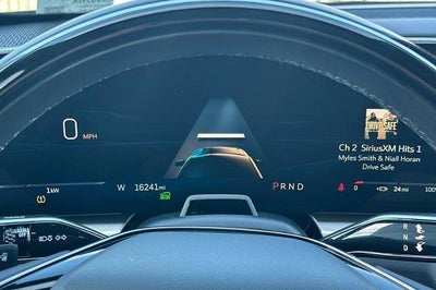 2024 Cadillac LYRIQ Sport 3