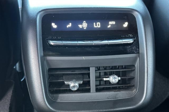 2024 Cadillac LYRIQ Sport 3