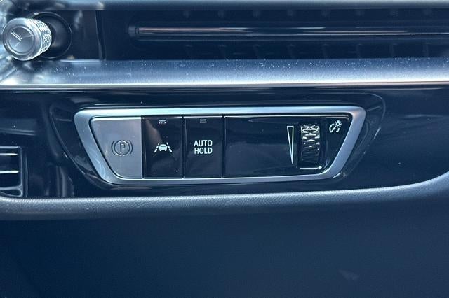 2026 Cadillac LYRIQ Signature Sport