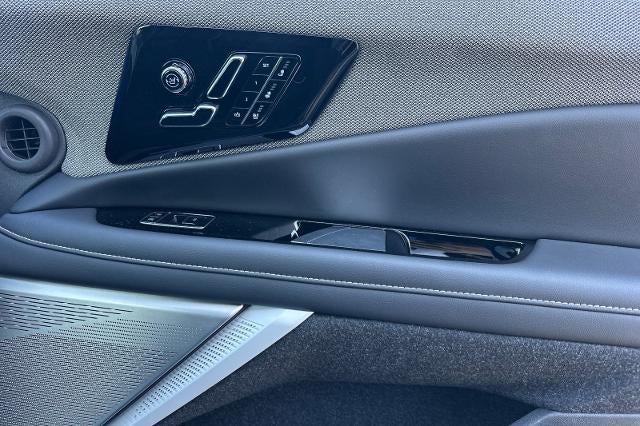 2026 Cadillac OPTIQ Premium Luxury