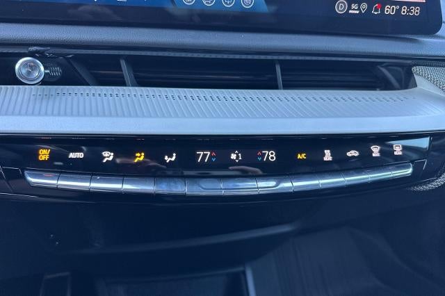 2026 Cadillac OPTIQ Premium Luxury
