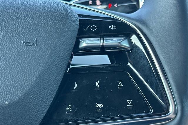 2026 Cadillac OPTIQ Premium Luxury