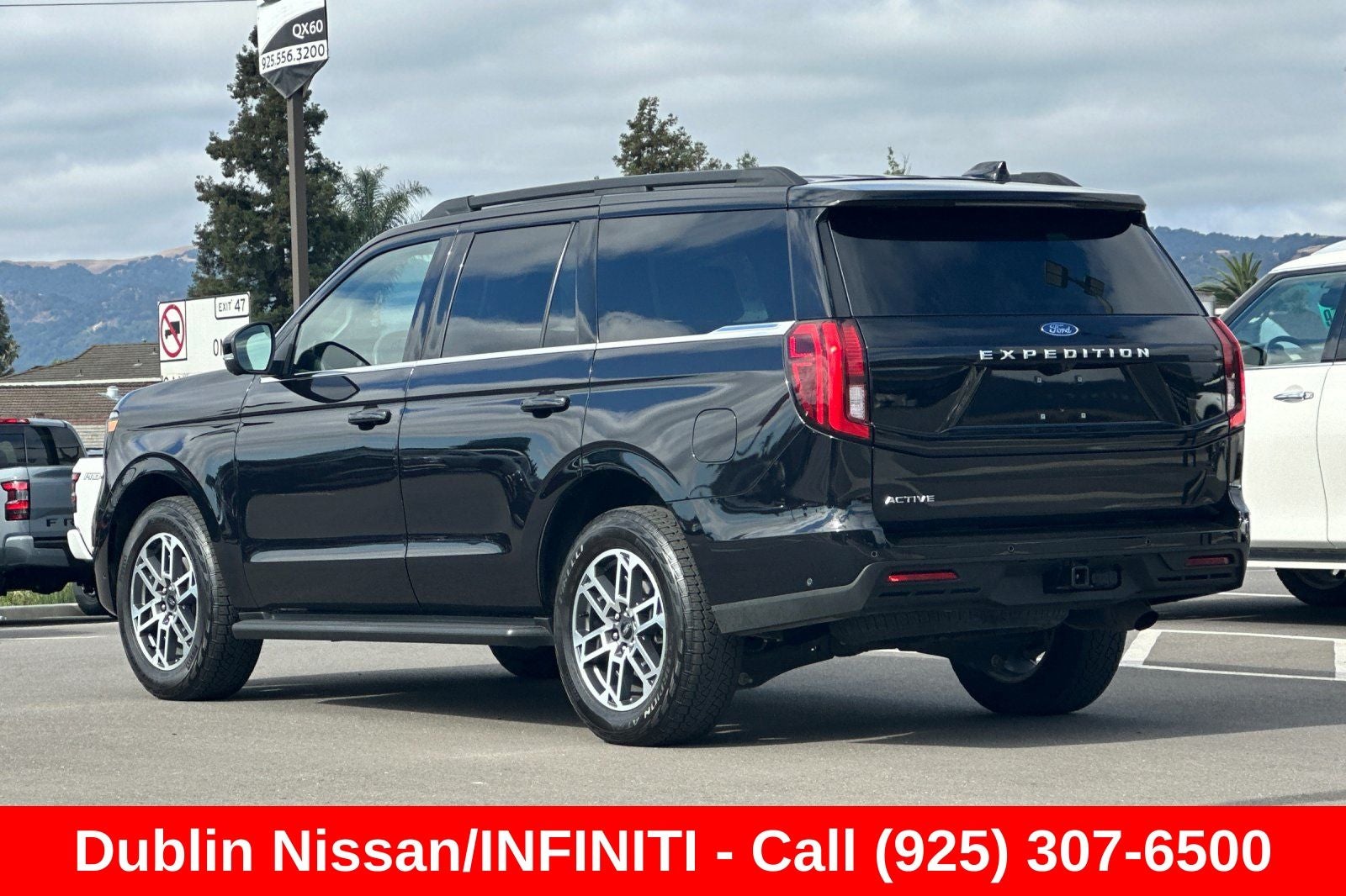 2025 Ford Expedition Active