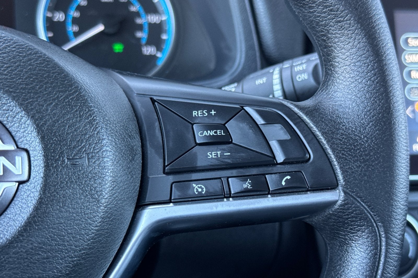 2025 Nissan Leaf S