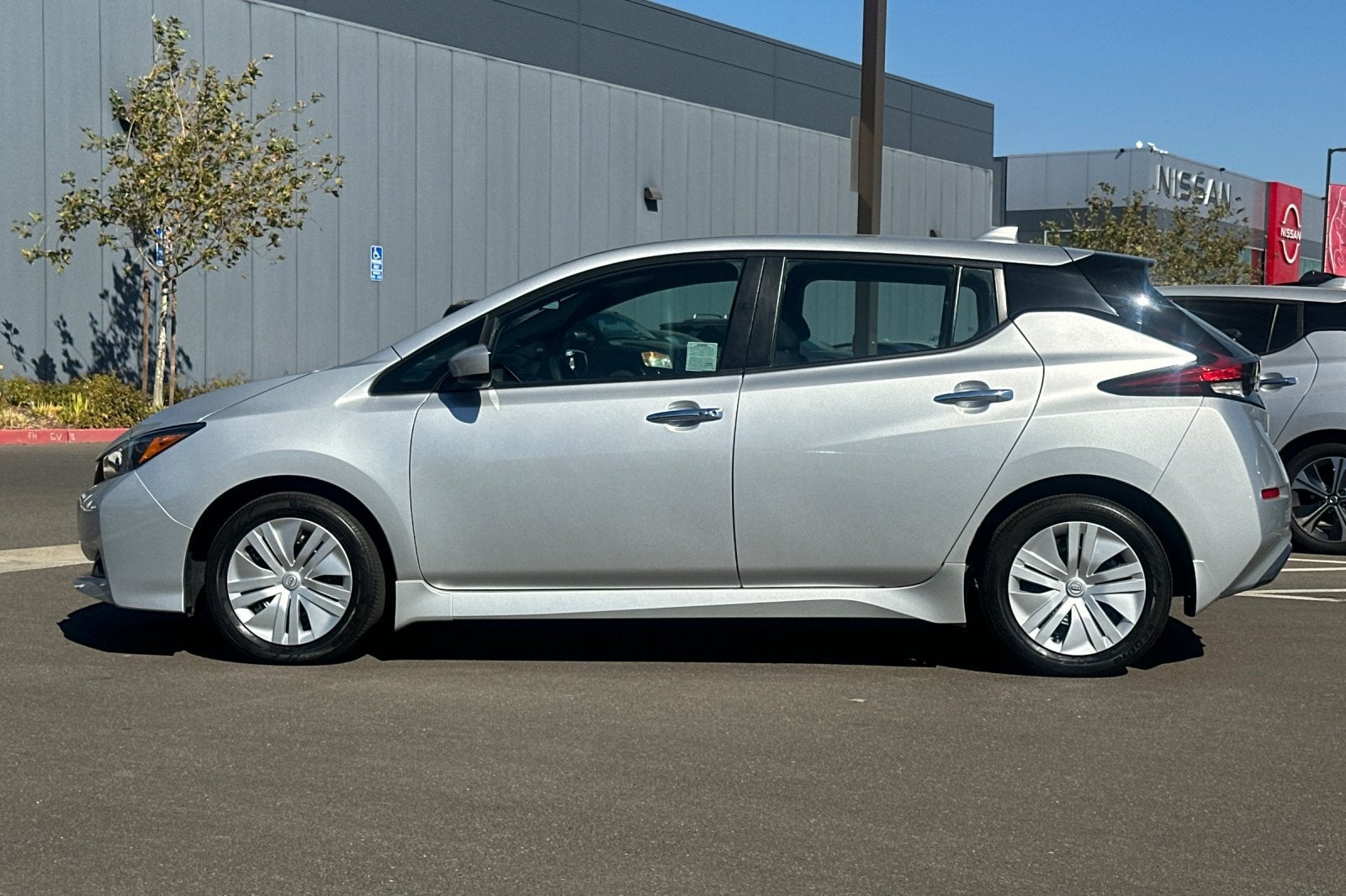 2025 Nissan Leaf S