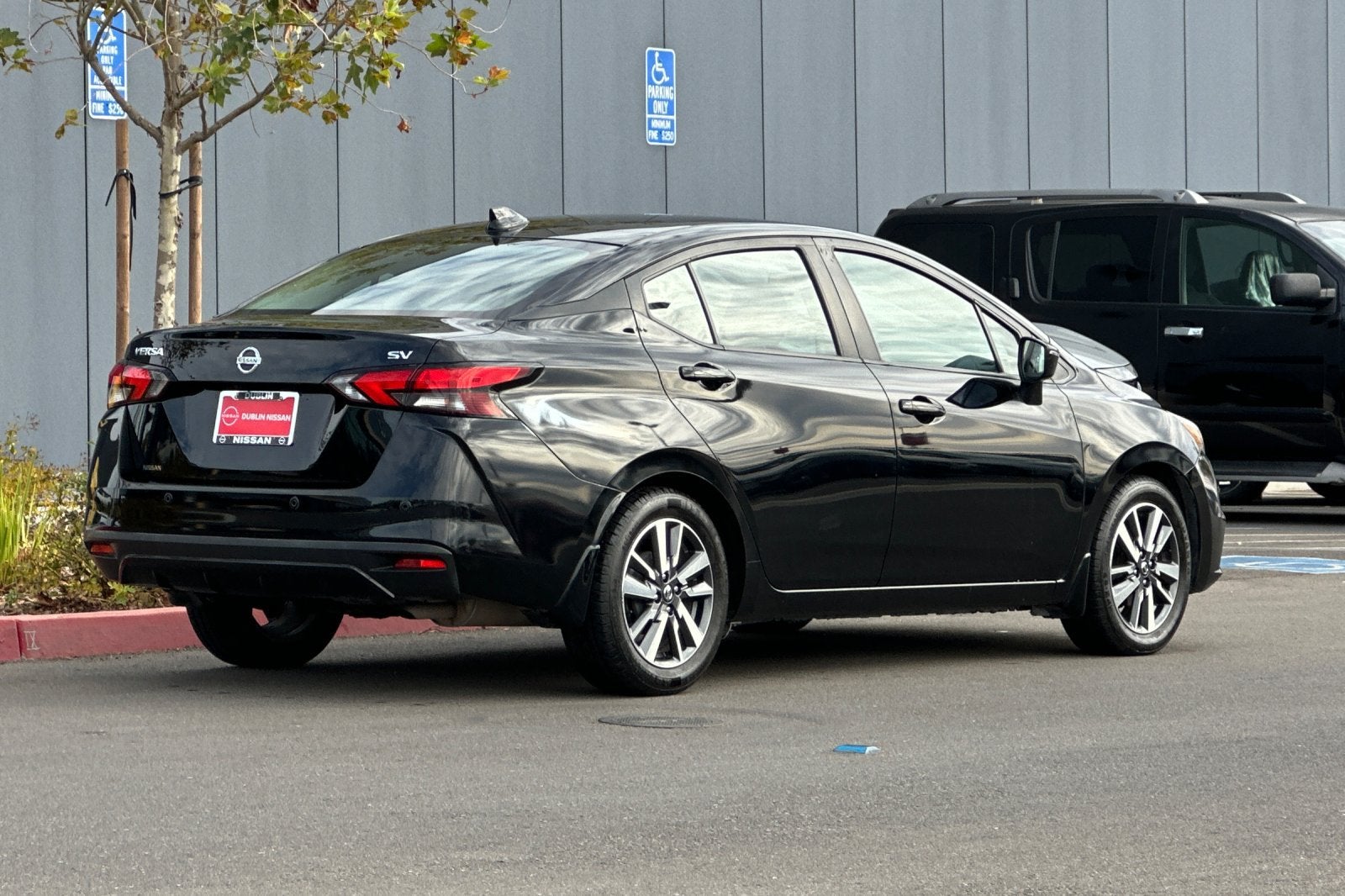 2021 Nissan Versa 1.6 SV