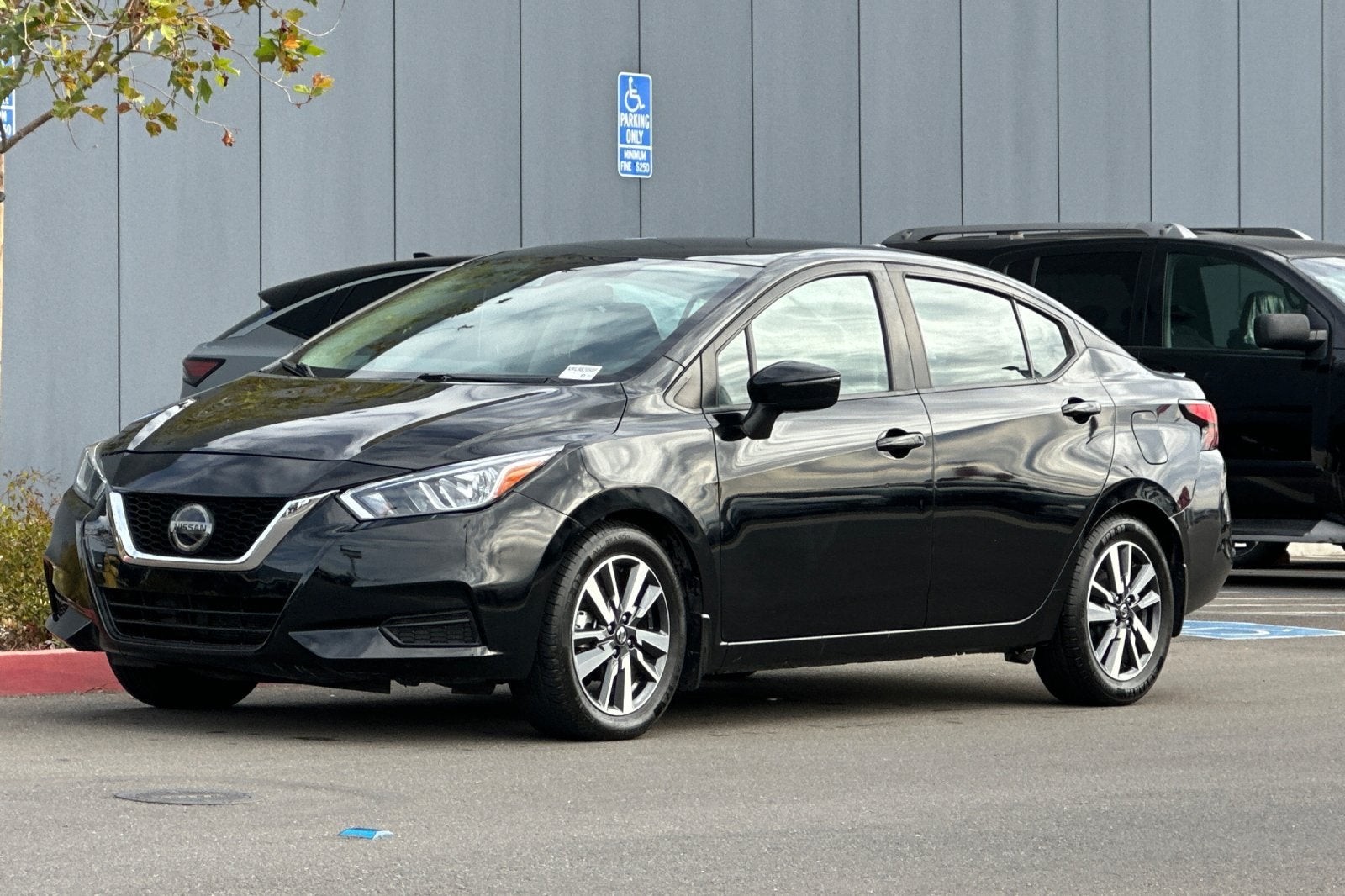 2021 Nissan Versa 1.6 SV