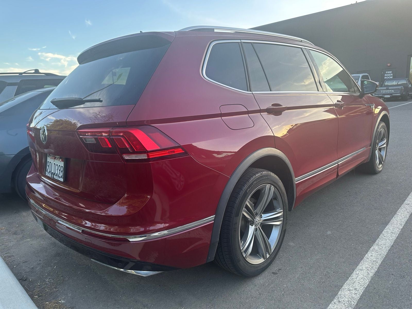 2019 Volkswagen Tiguan 2.0T SEL R-Line