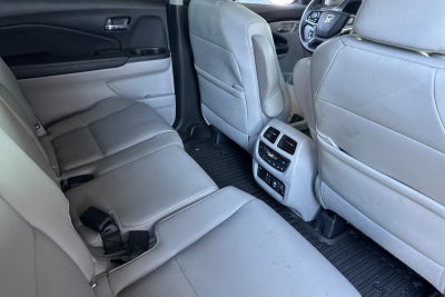 2022 Honda Pilot Touring 8 Passenger