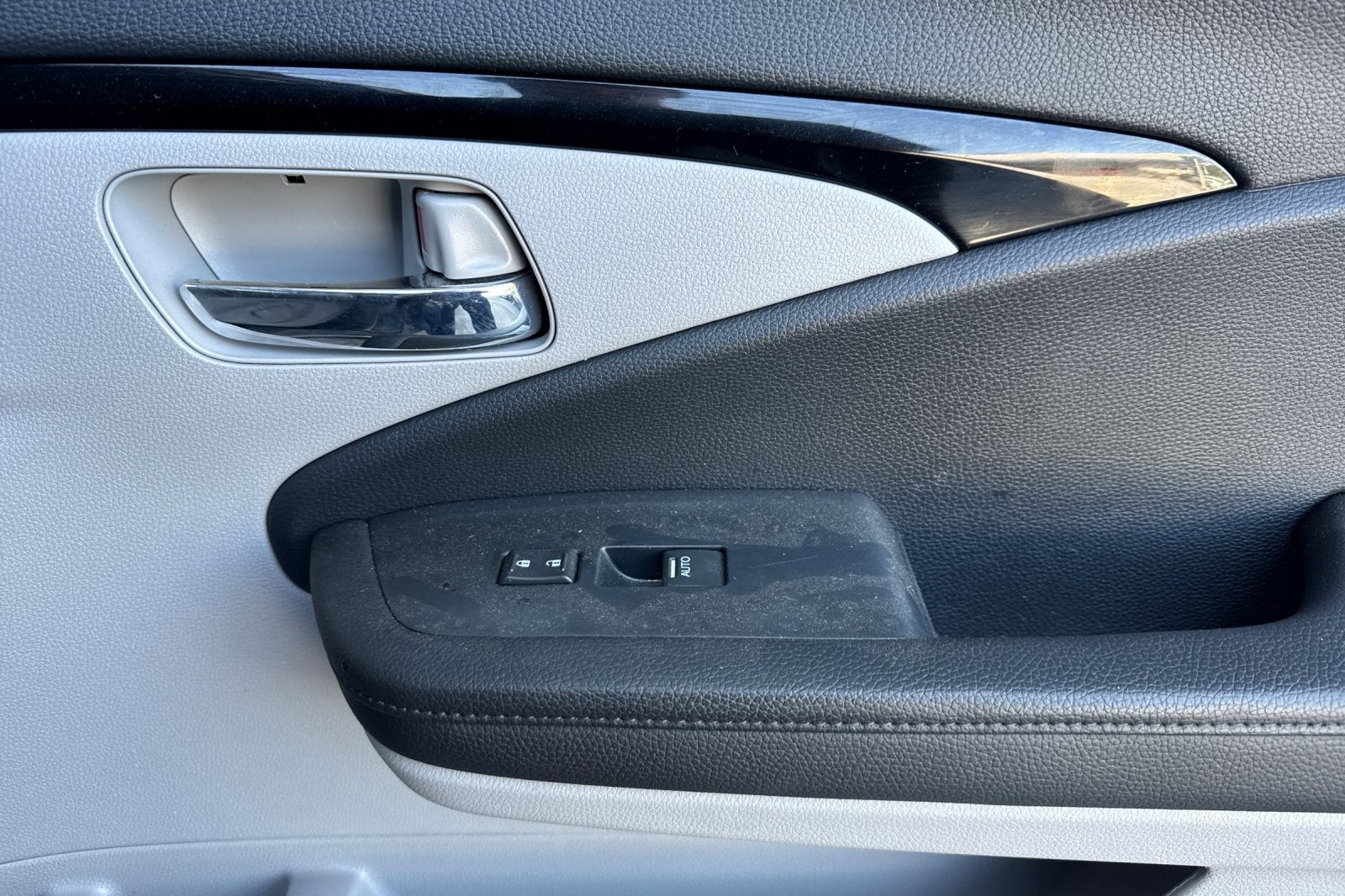 2022 Honda Pilot Touring 8 Passenger