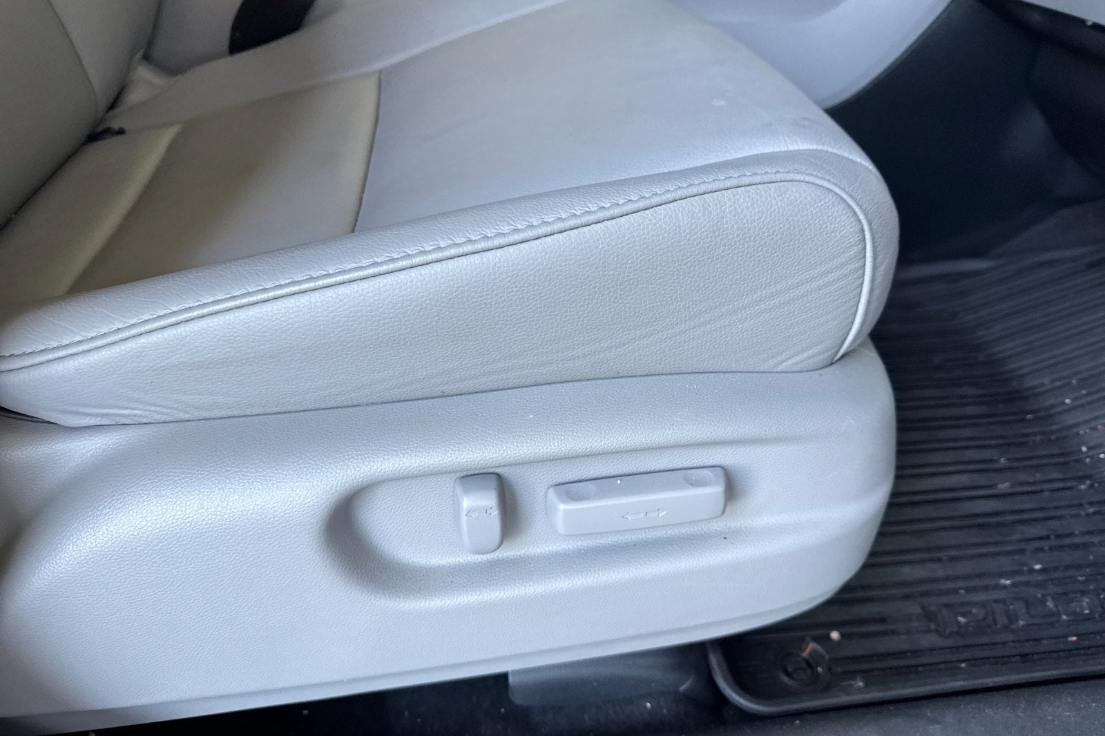 2022 Honda Pilot Touring 8 Passenger