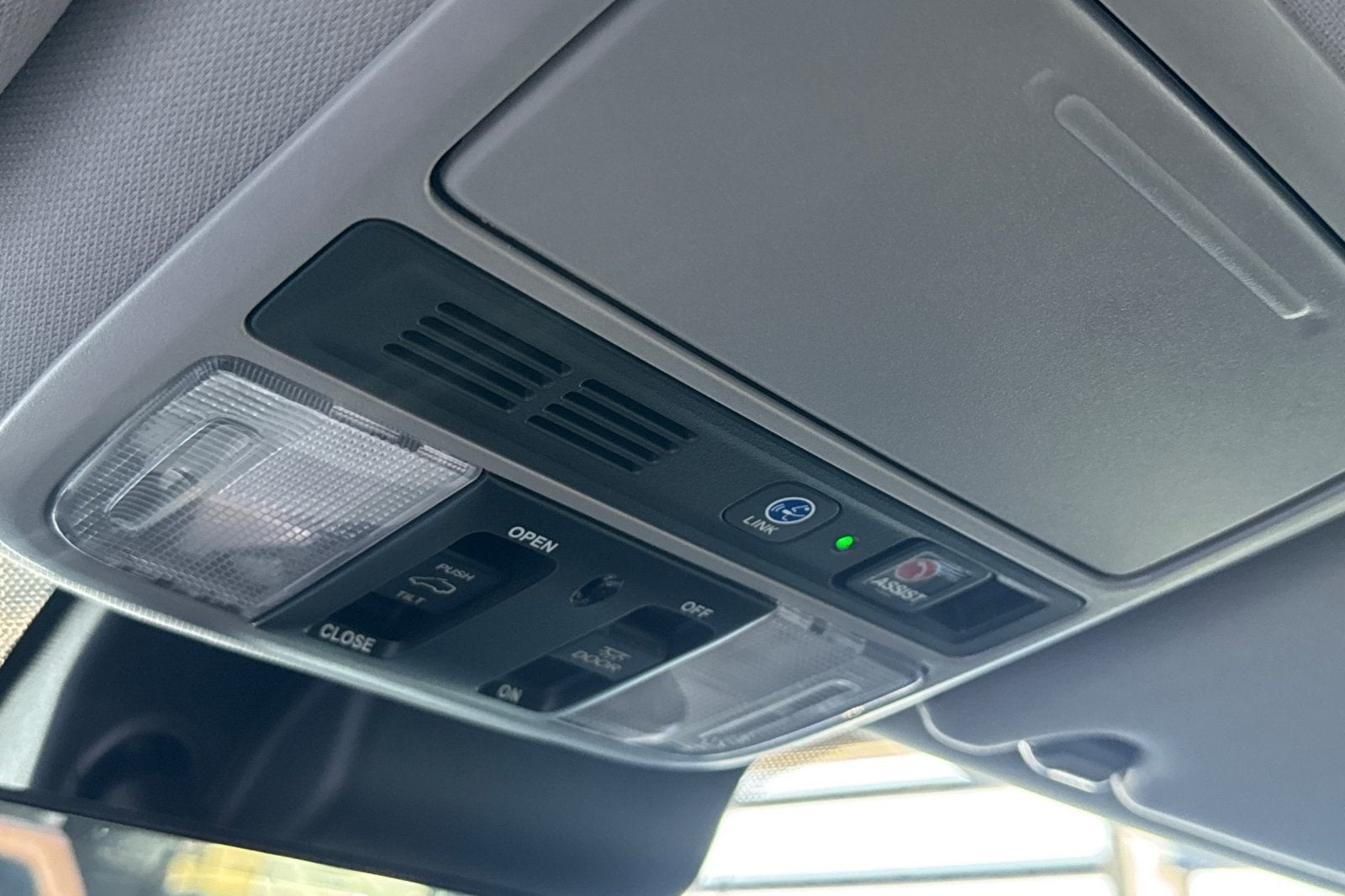 2022 Honda Pilot Touring 8 Passenger