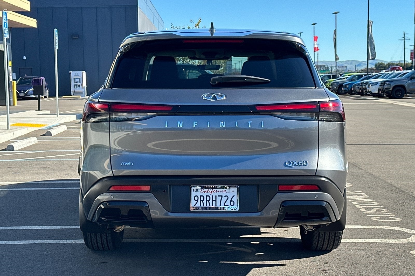 2025 INFINITI QX60 PURE