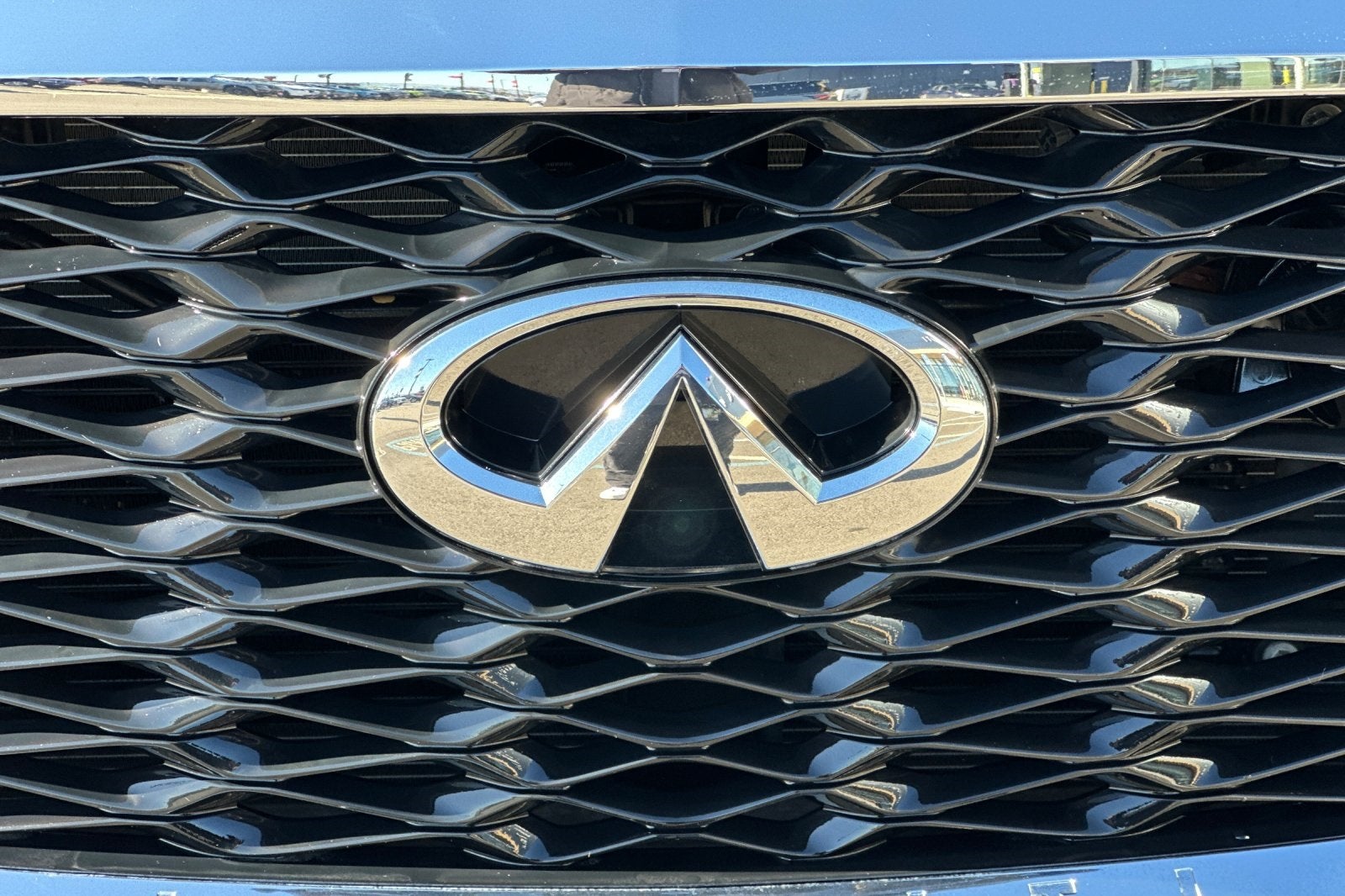 2025 INFINITI QX60 PURE