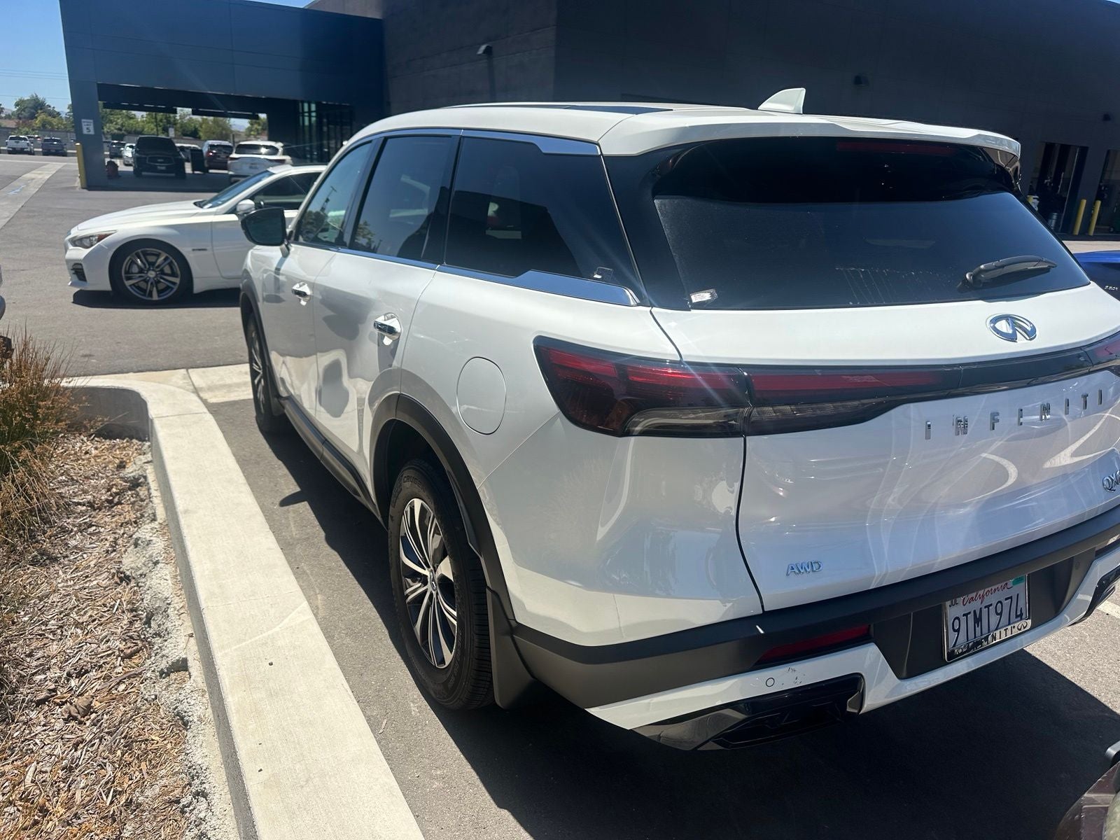 2025 INFINITI QX60 PURE