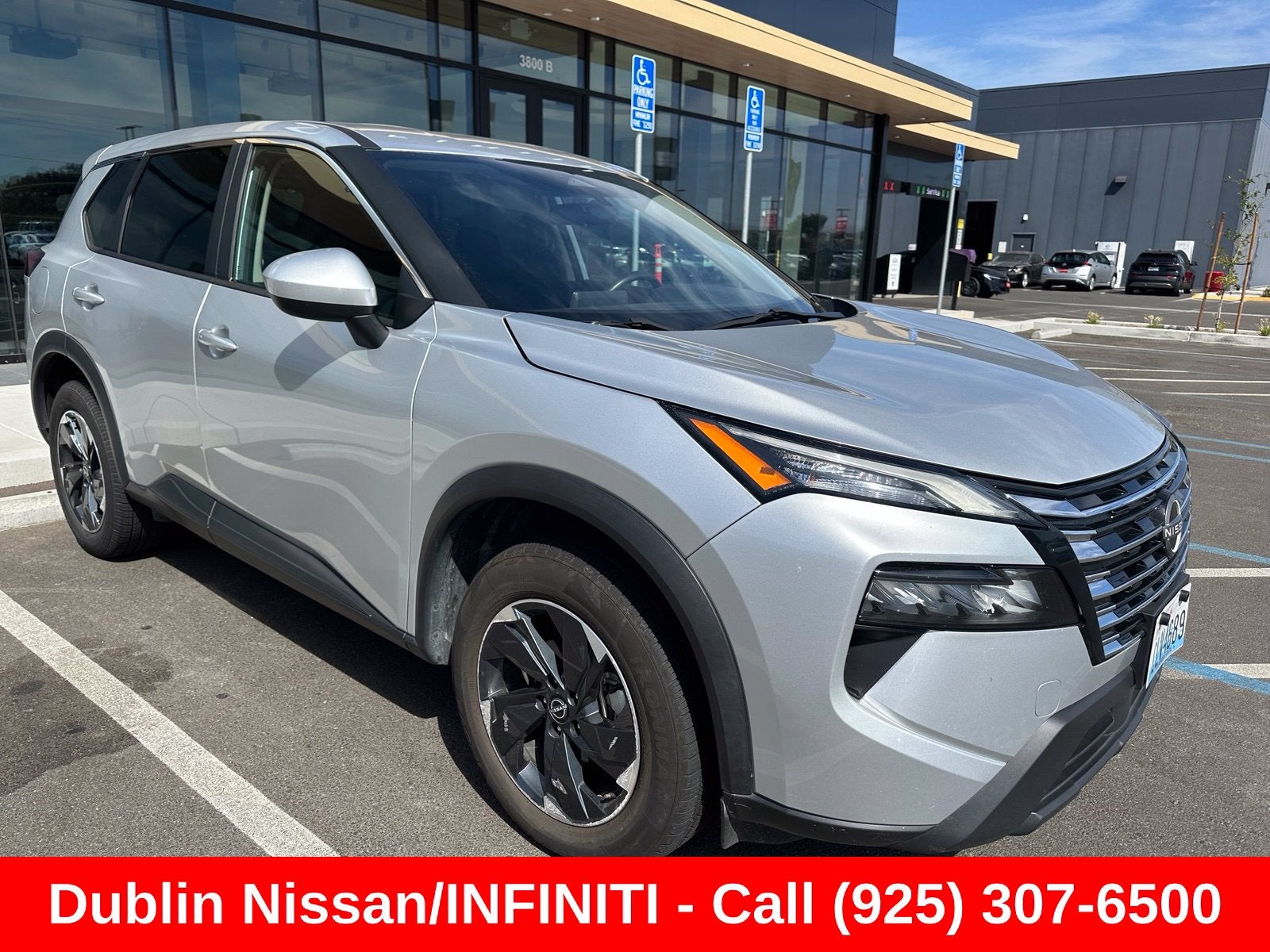 2024 Nissan Rogue SV