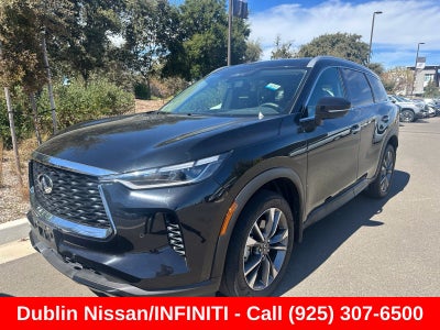 2023 INFINITI QX60 LUXE
