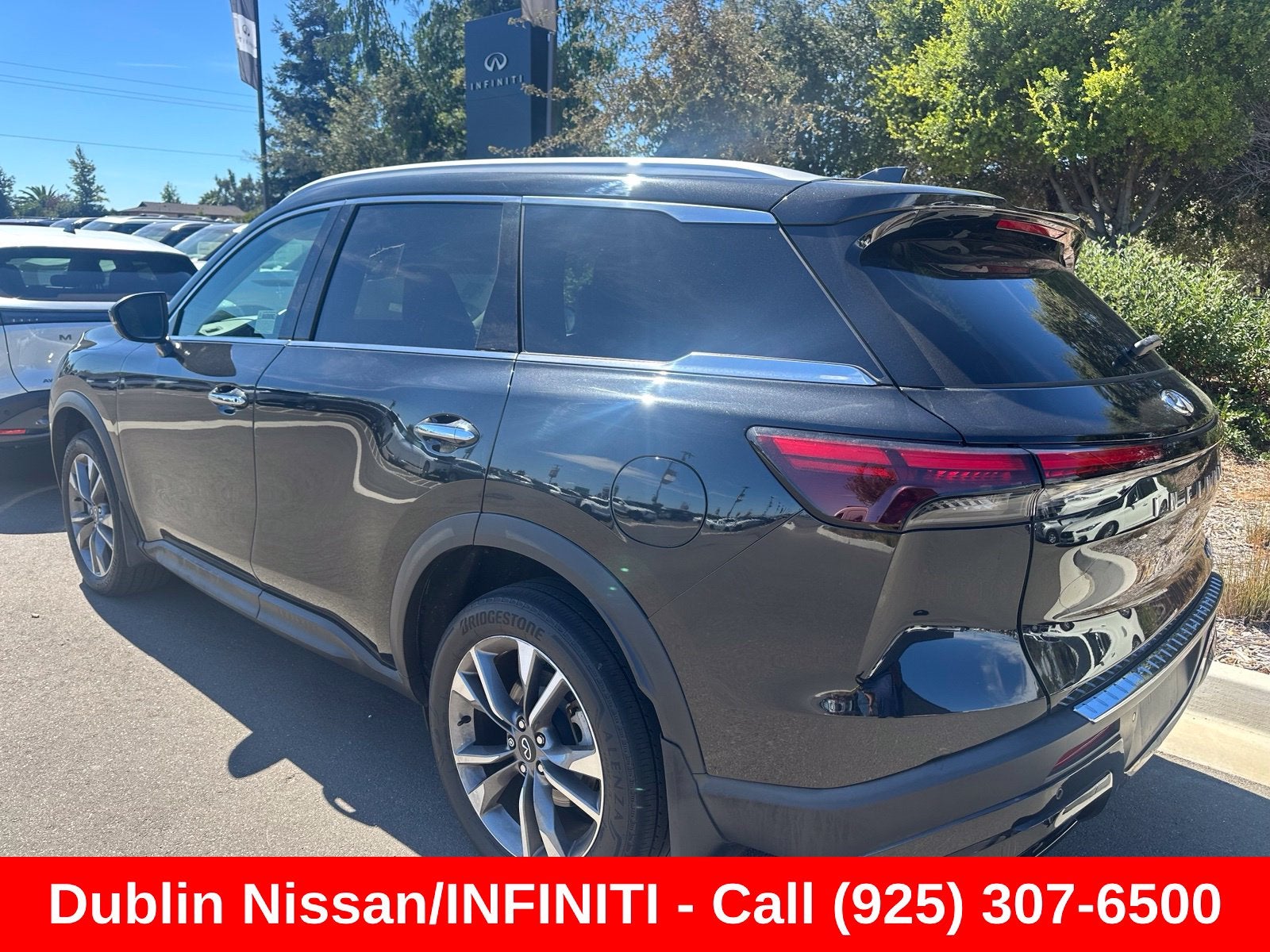 2023 INFINITI QX60 LUXE