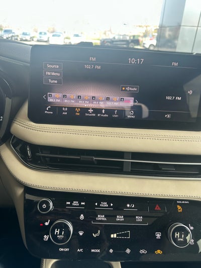 2023 INFINITI QX60 LUXE