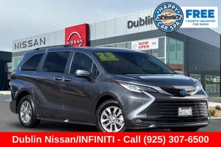 2025 Toyota Sienna XLE 8 Passenger