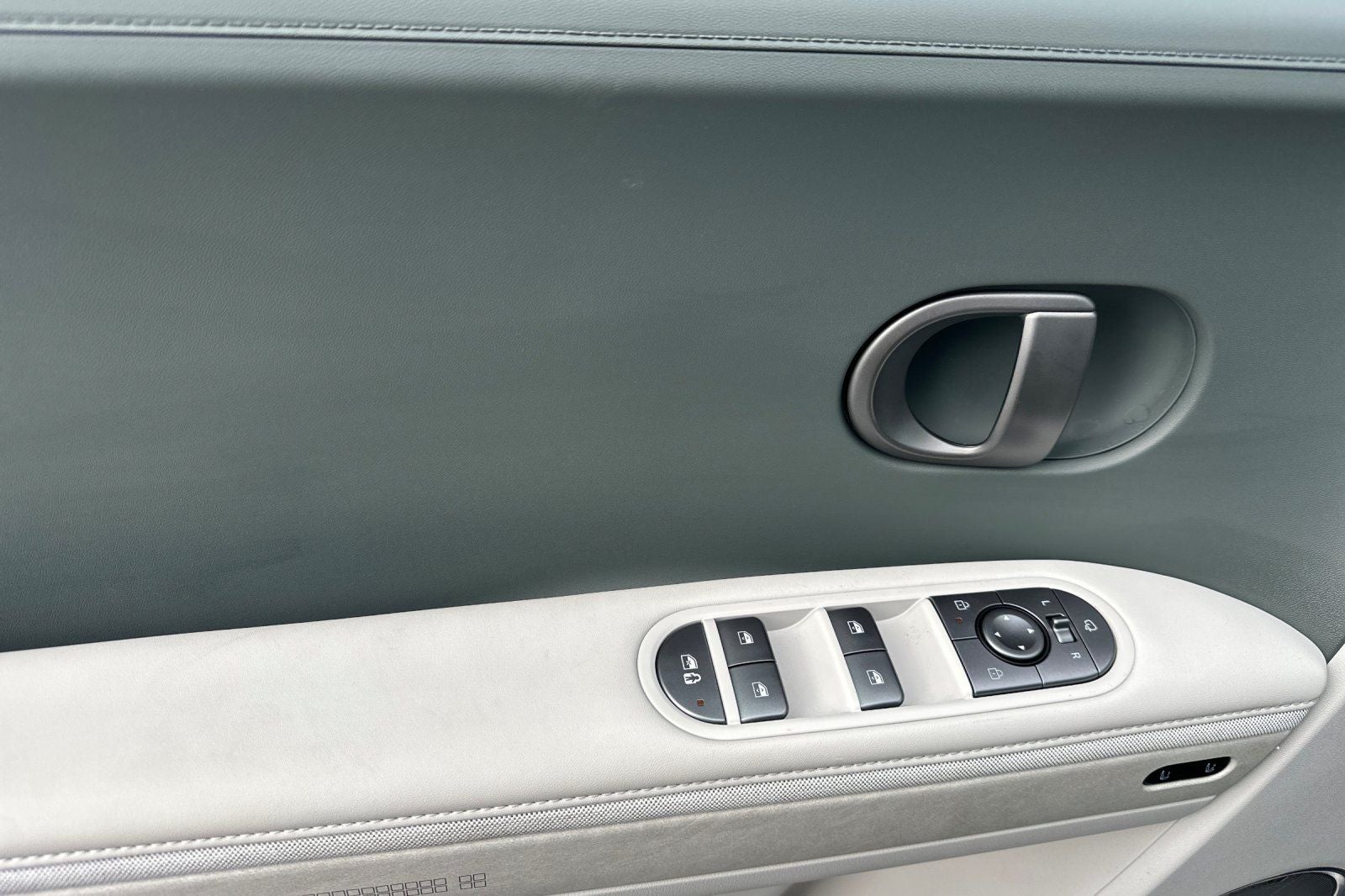 2025 Hyundai IONIQ 5 Limited