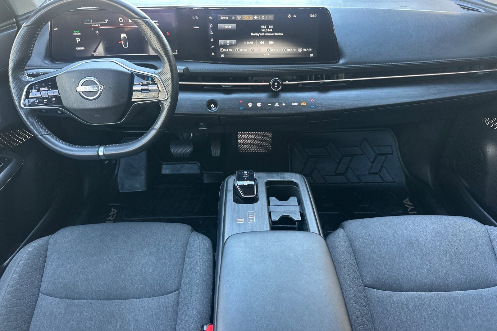 2023 Nissan Ariya VENTURE+