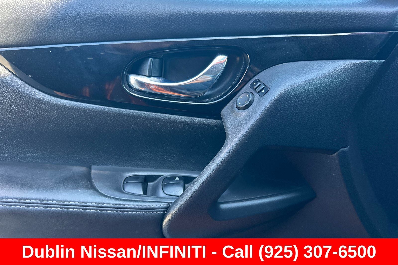 2017 Nissan Rogue Sport SV