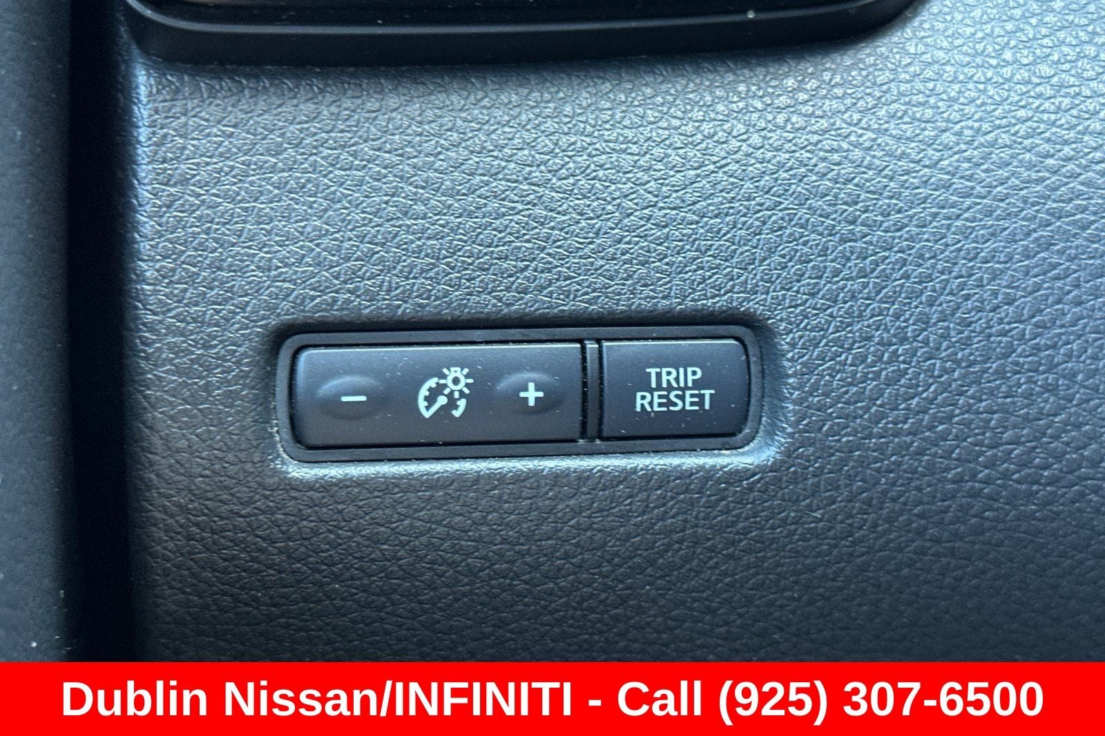 2017 Nissan Rogue Sport SV