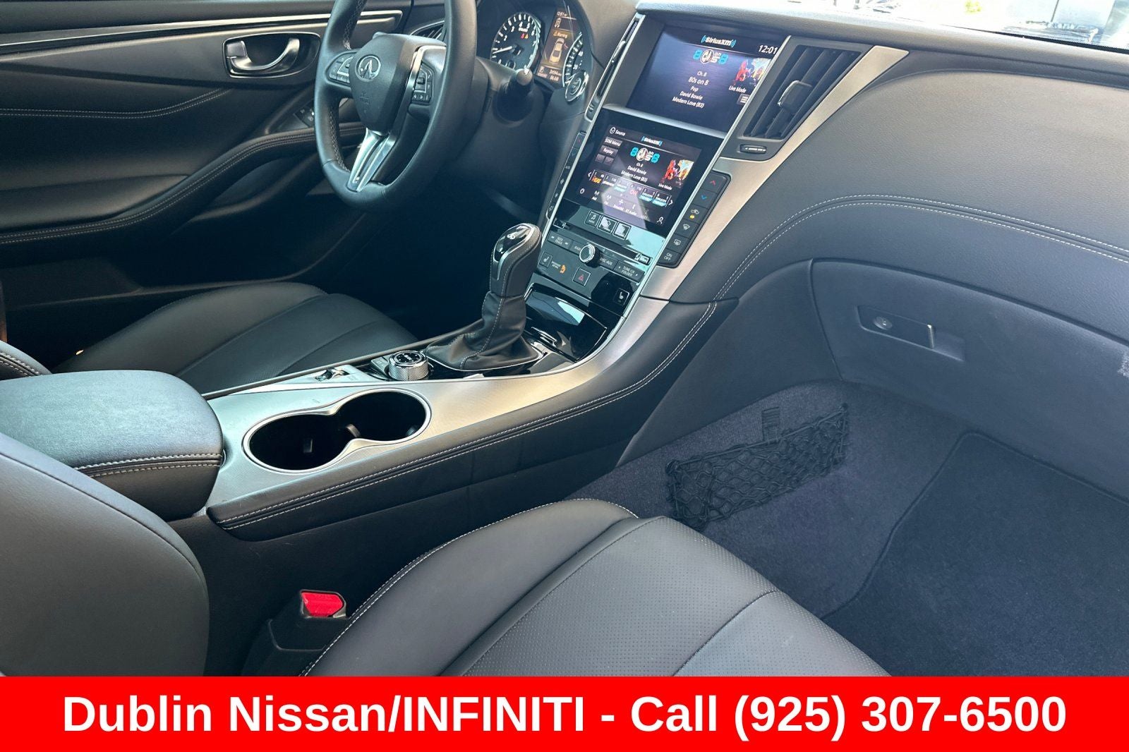 2022 INFINITI Q60 LUXE