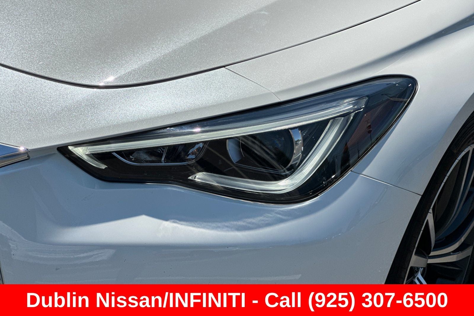 2022 INFINITI Q60 LUXE