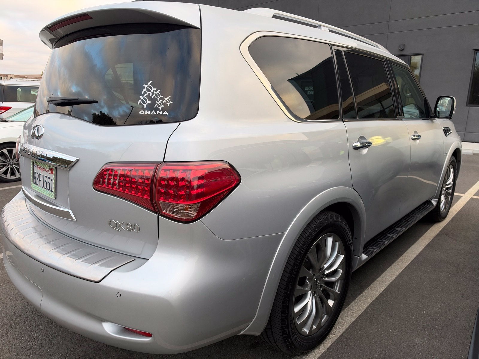 2017 INFINITI QX80 Base