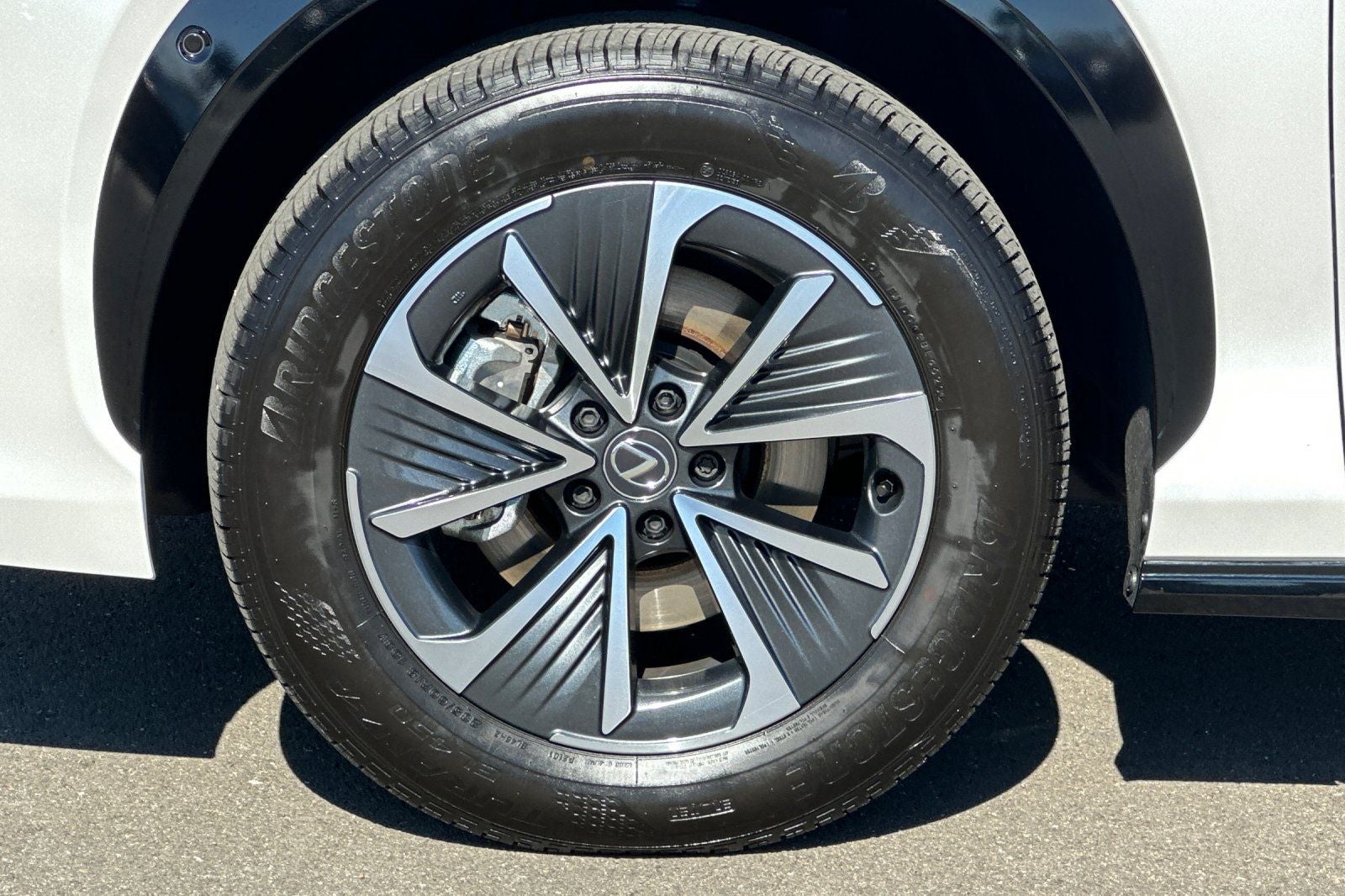 2023 Lexus RZ 450e Premium