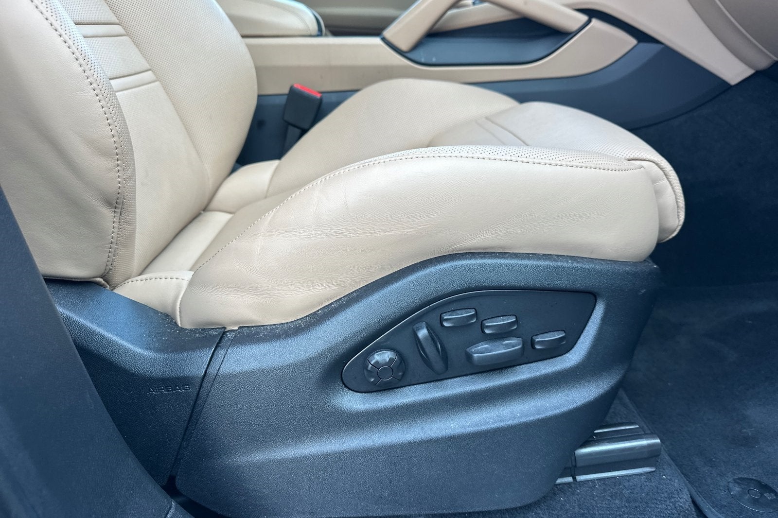 2024 Porsche Cayenne Coupe Base